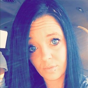 Meet your Posher, Nikki